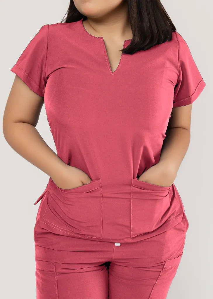 03_Detalle_Uniforme_Rose_Hope.webp