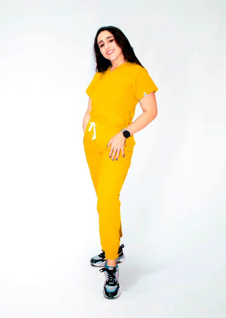 001 Energy woman - Mango 2.webp