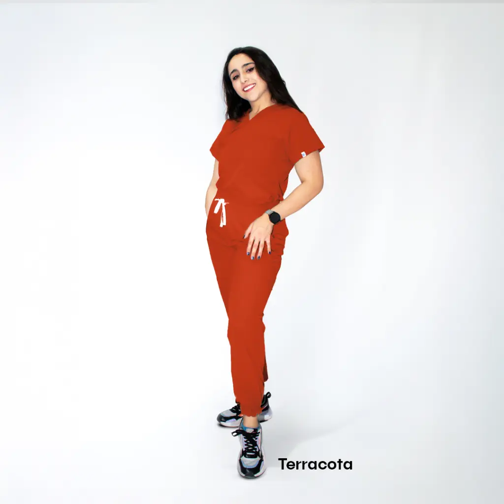 001 Energy woman - Terracota.webp