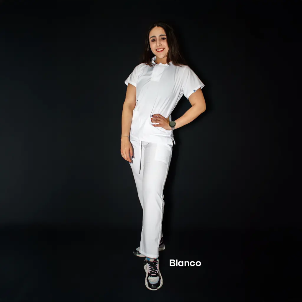 005 Brave woman - blanco.webp