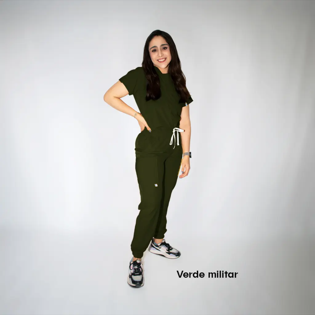 005 Brave woman - verde militar.webp