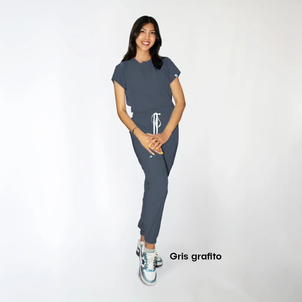 005 Brave woman - grafito.webp