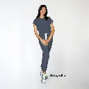 005 Brave woman - grafito.webp