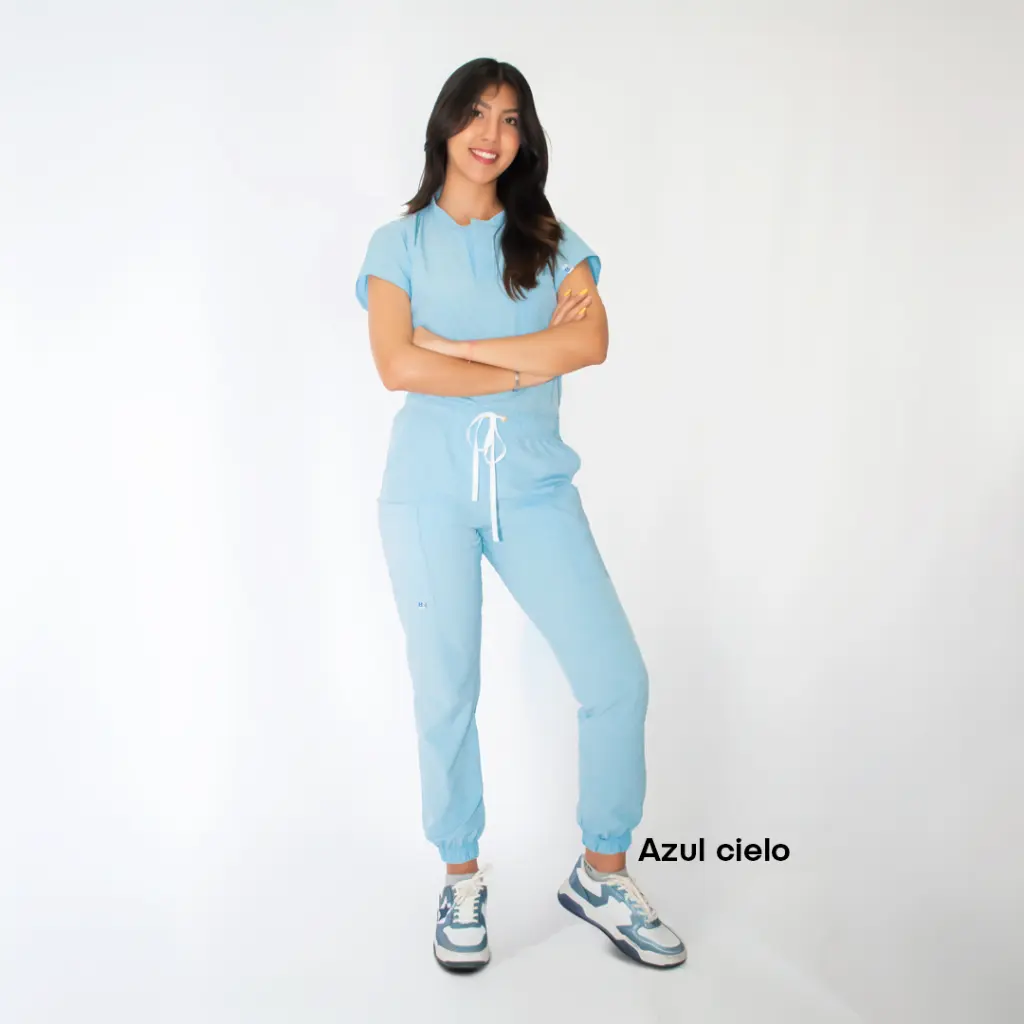 005 Brave woman - azul cielo.webp