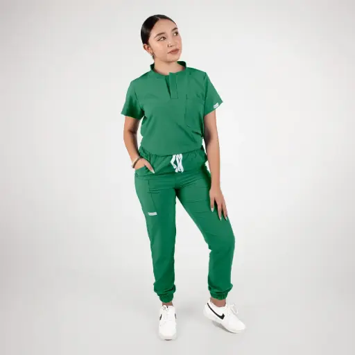 Brave Woman - Color Verde